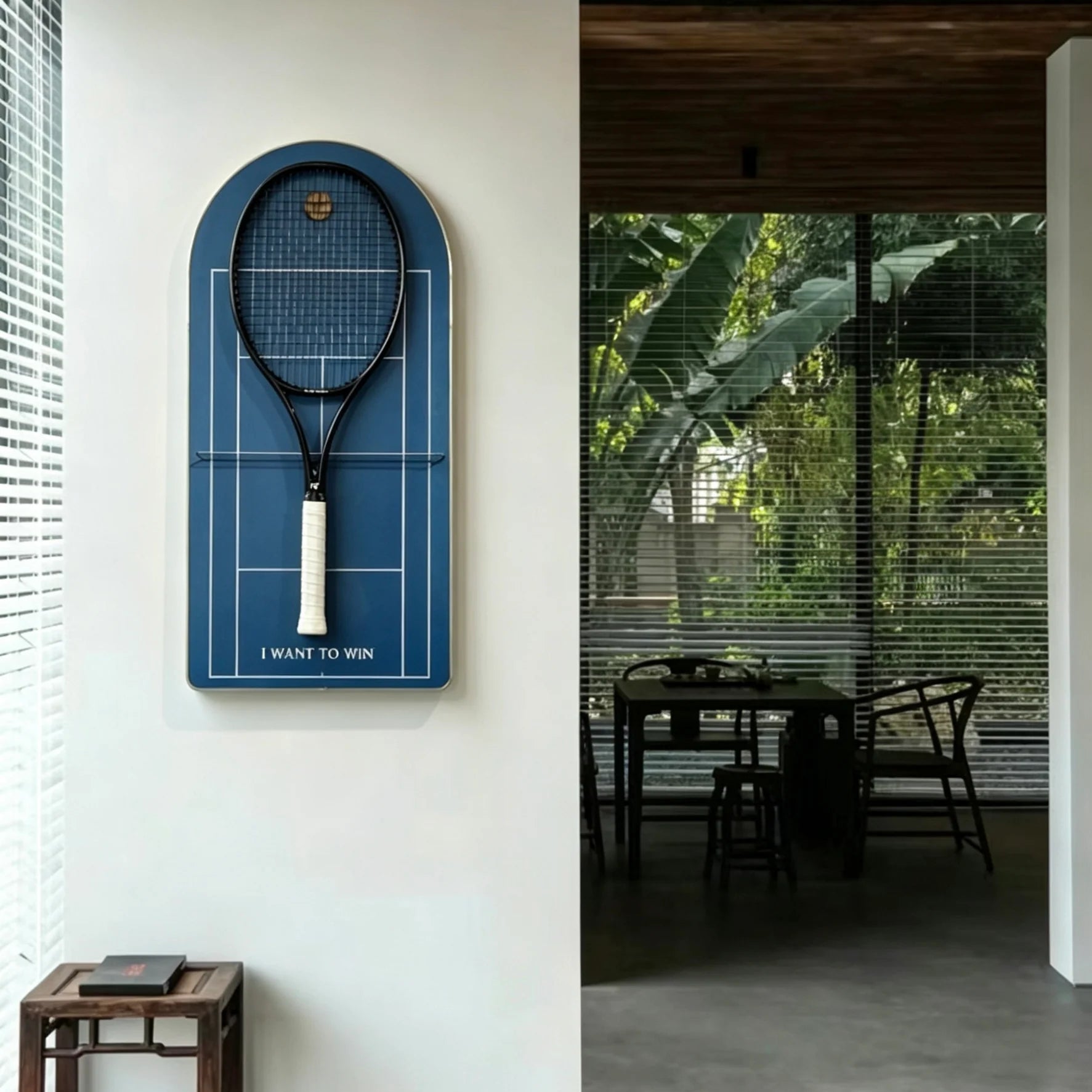 Blue Tennis Racket Wall Mount – Minimalist Display Holder & Storage Frame (Excluding the racket）