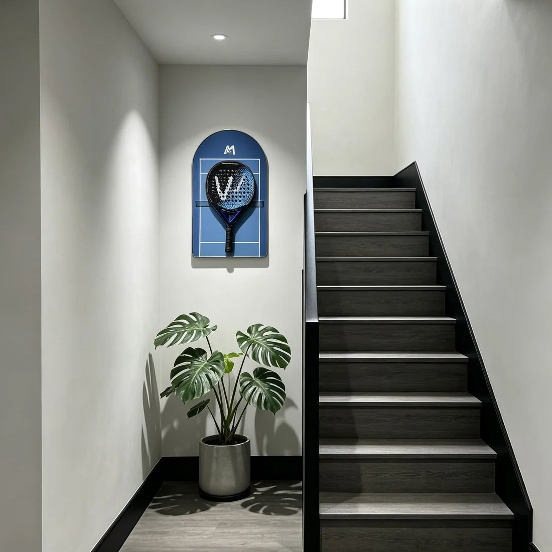 Padel Racket Display Frame – Minimalist Wall-Mounted Showcase (Excluding the Racket)